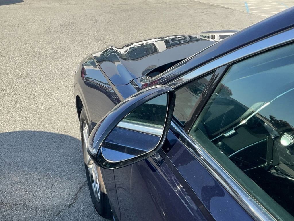 Used 2025 Genesis GV70 2.5T image 33