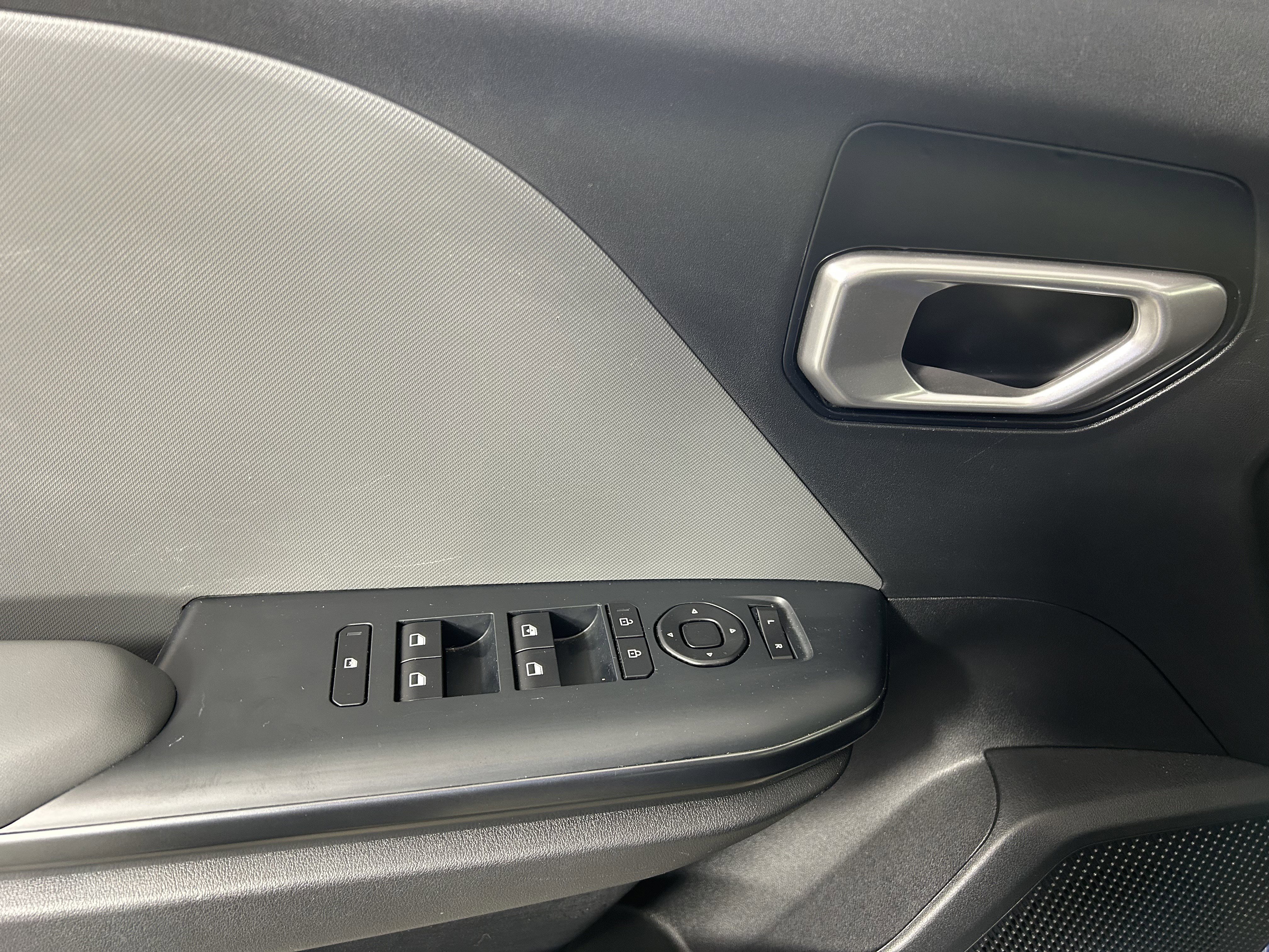 Certified 2025 Kia K4 LXS image 19