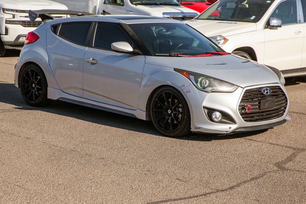 Used 2015 Hyundai Veloster Turbo w/ Option Group 04 FWD image 1