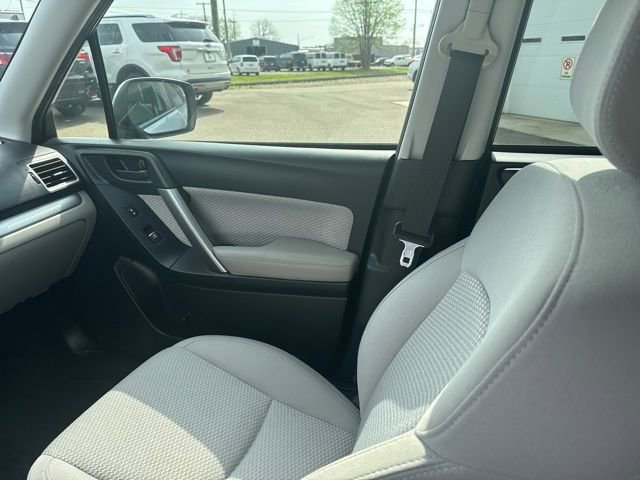 Used 2018 Subaru Forester 2.5i Premium w/ All-Weather Package AWD/4WD image 16
