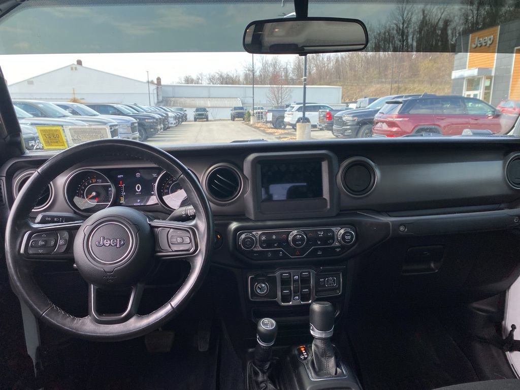 Used 2021 Jeep Gladiator Sport image 9