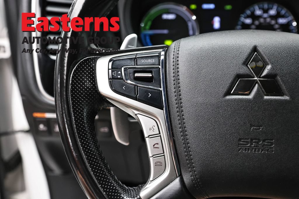 Used 2020 Mitsubishi Outlander SEL AWD/4WD image 14