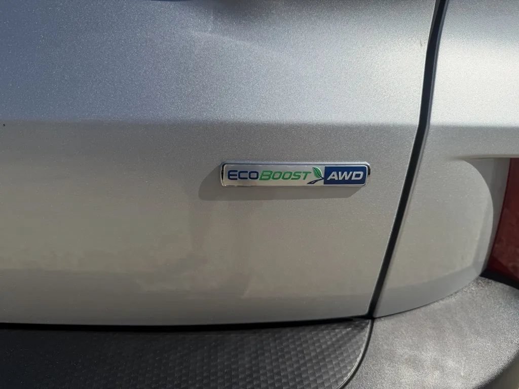 Used 2020 Ford Escape SEL AWD/4WD image 10