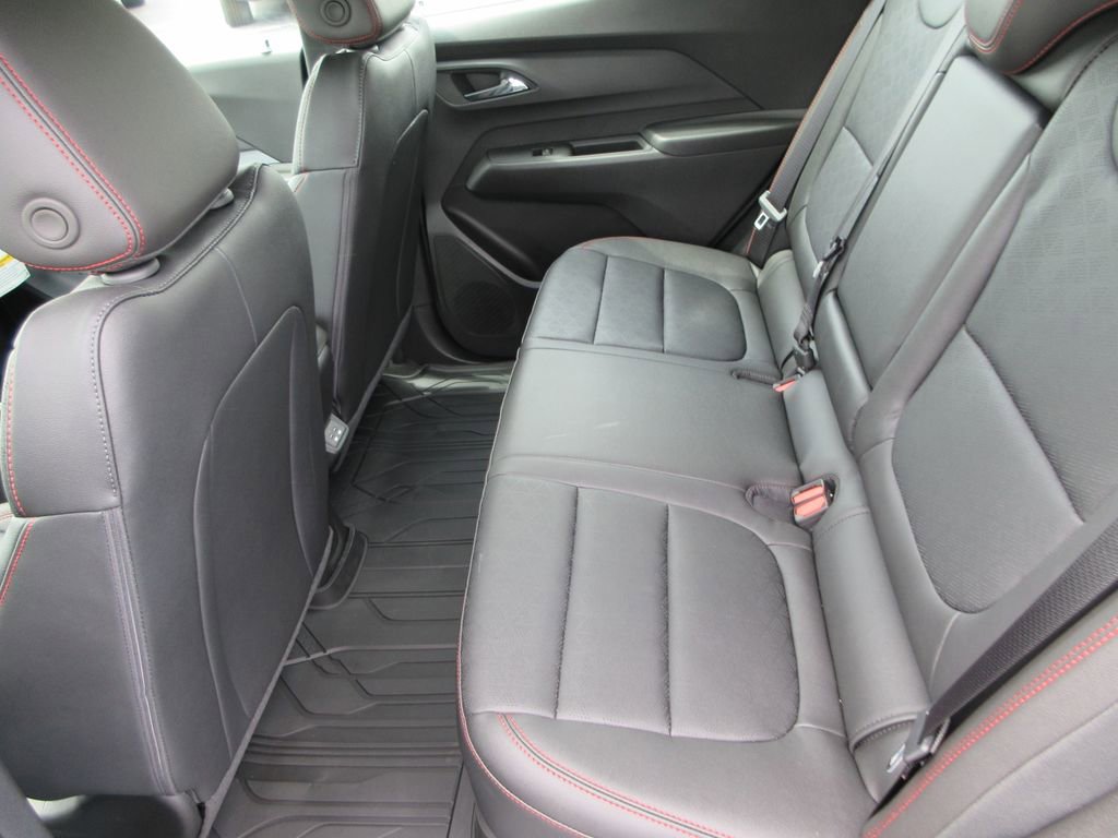 New 2027 Chevrolet Bolt RS w/ Technology Package FWD image 13