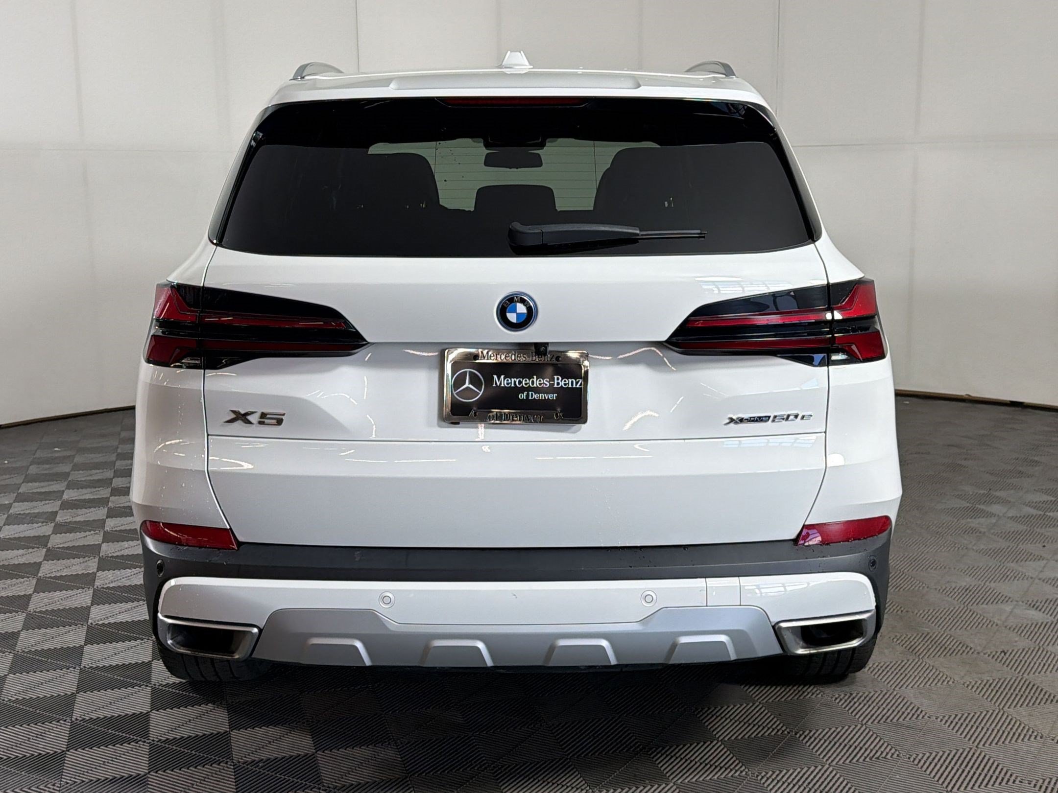 Used 2025 BMW X5 xDrive50e AWD/4WD image 10
