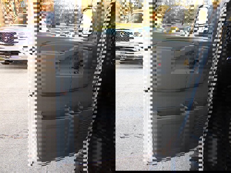 Used 2017 Chevrolet Express 2500 LS image 17