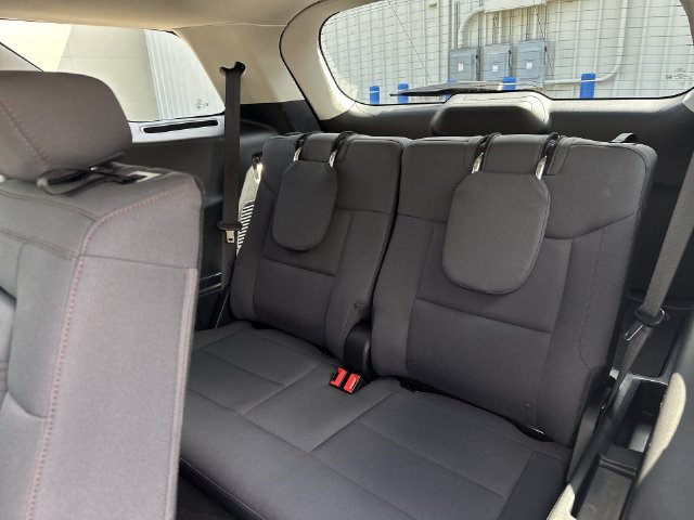 Used 2025 Ford Explorer Active AWD/4WD image 34