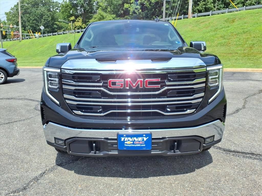 Used 2026 GMC Sierra 1500 SLT w/ SLT Convenience Package AWD/4WD image 8