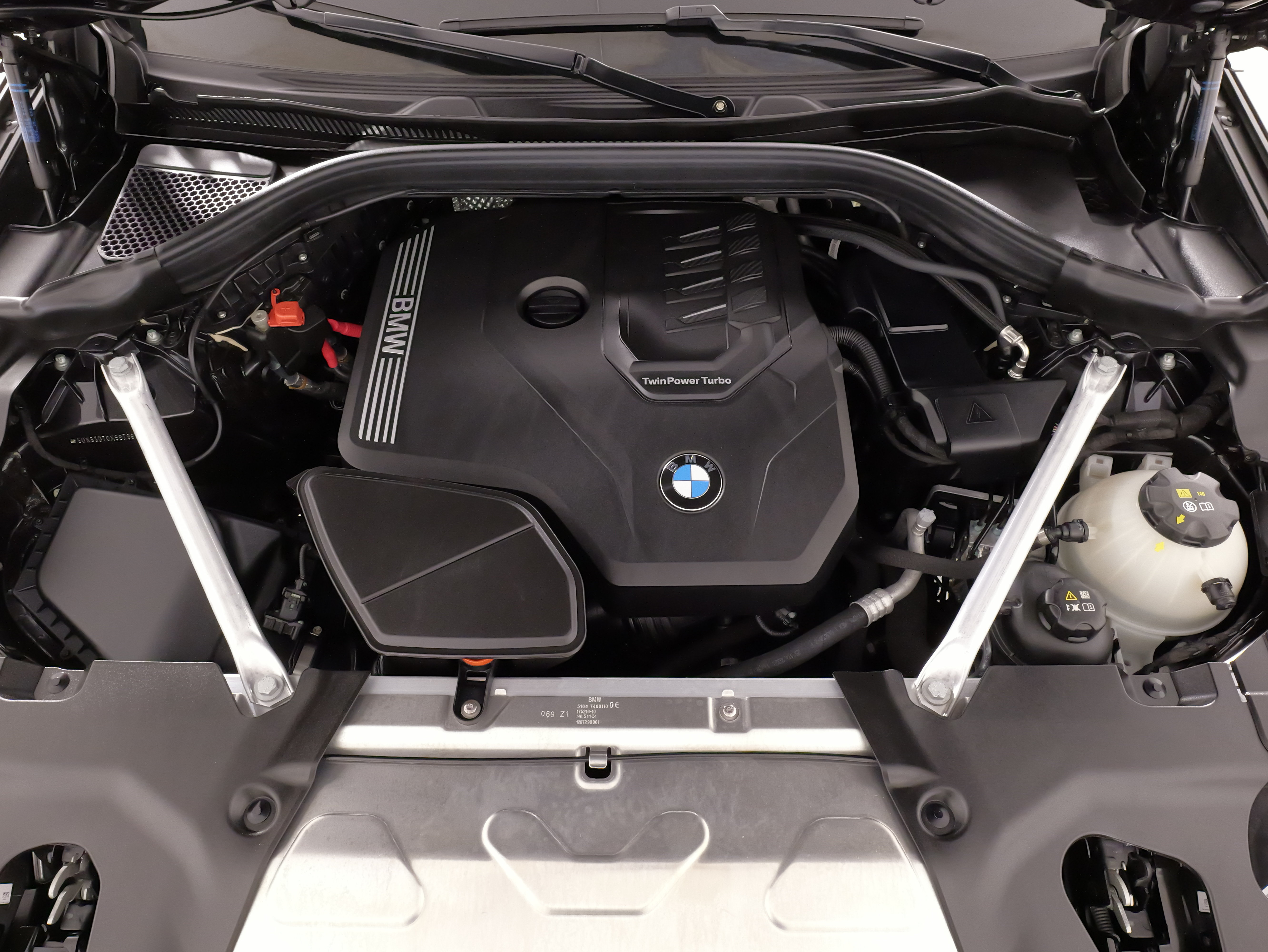 Used 2025 BMW X4 xDrive30i AWD/4WD image 53