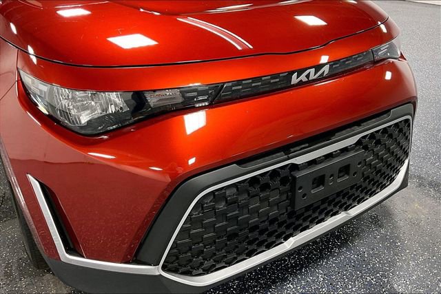 Used 2025 Kia Soul LX w/ LX Technology Package FWD image 27