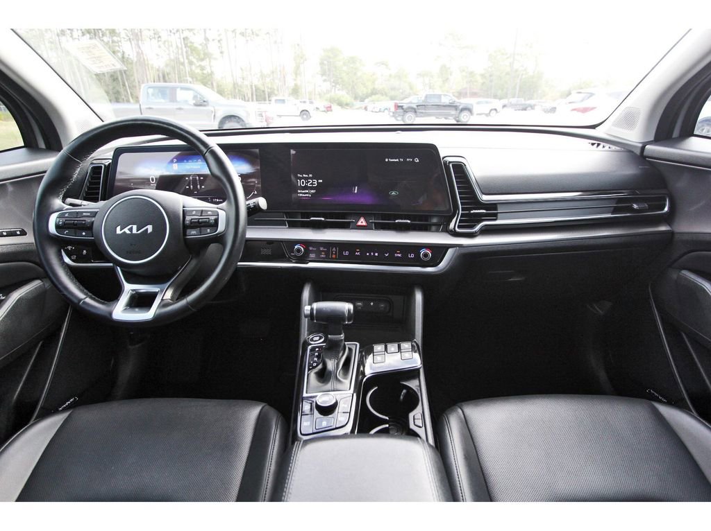 Used 2023 Kia Sportage SX image 12