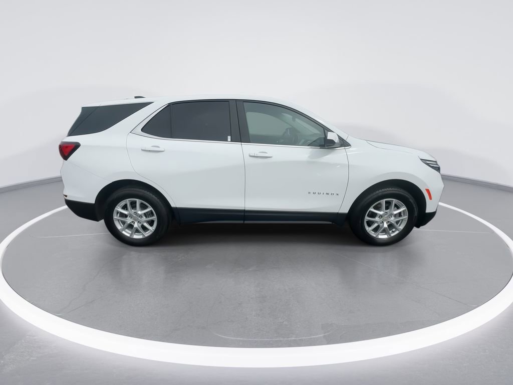 Used 2024 Chevrolet Equinox LT w/ LPO, Floor Liner Package AWD/4WD image 9