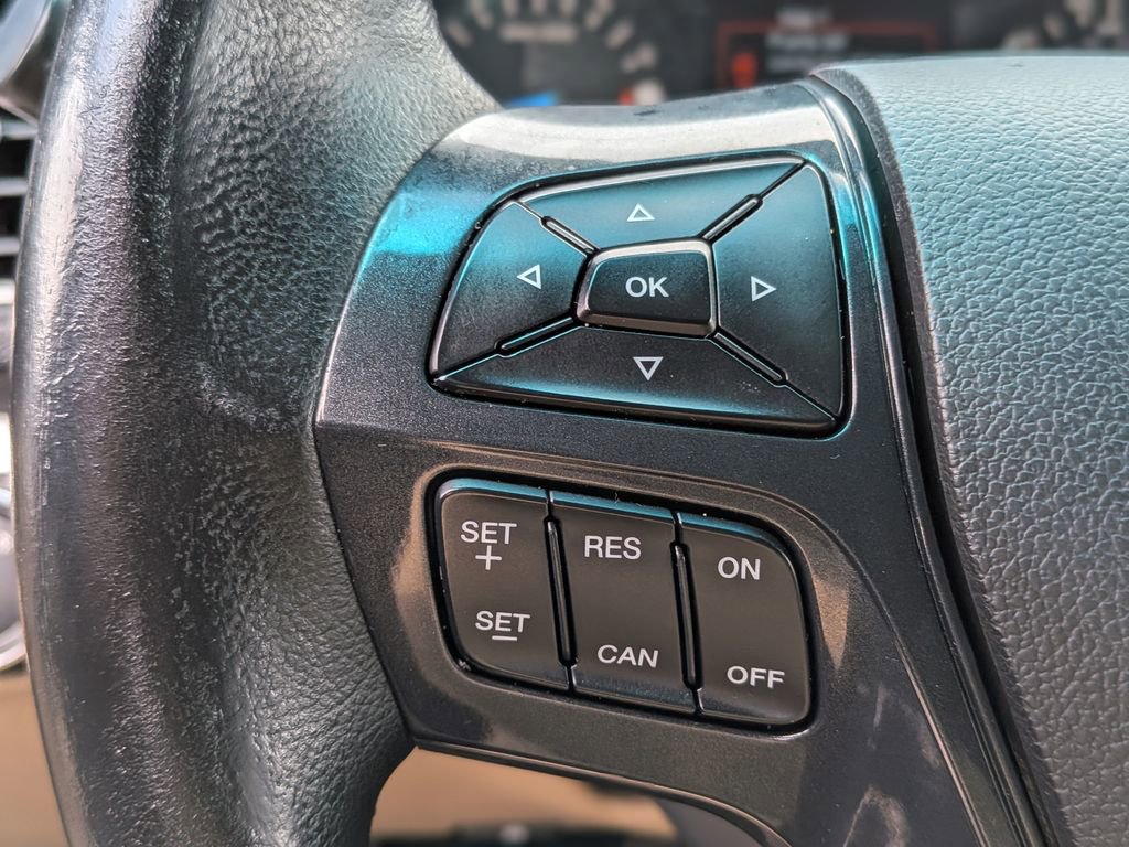 Used 2016 Ford Explorer XLT image 18