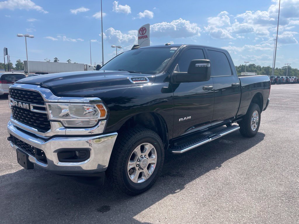 Used 2024 RAM 2500 Big Horn AWD/4WD image 3