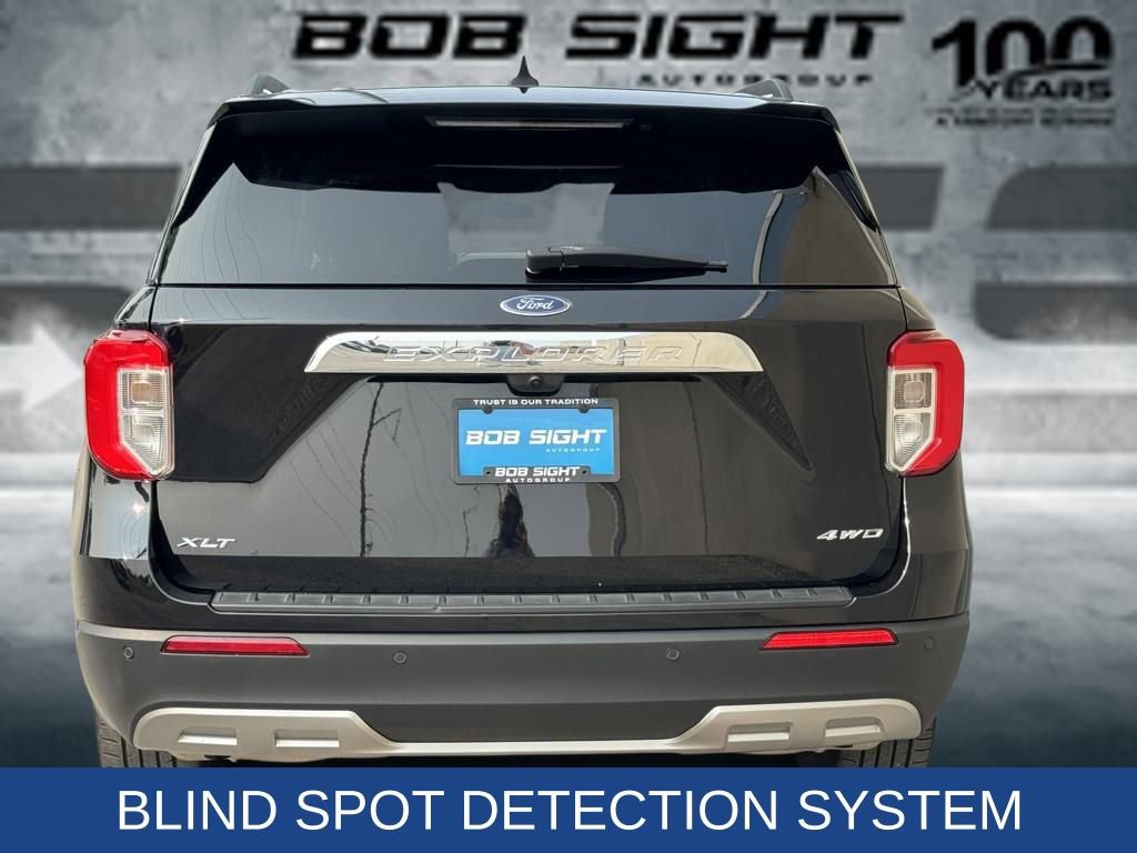 Used 2023 Ford Explorer XLT w/ Equipment Group 202A image 6