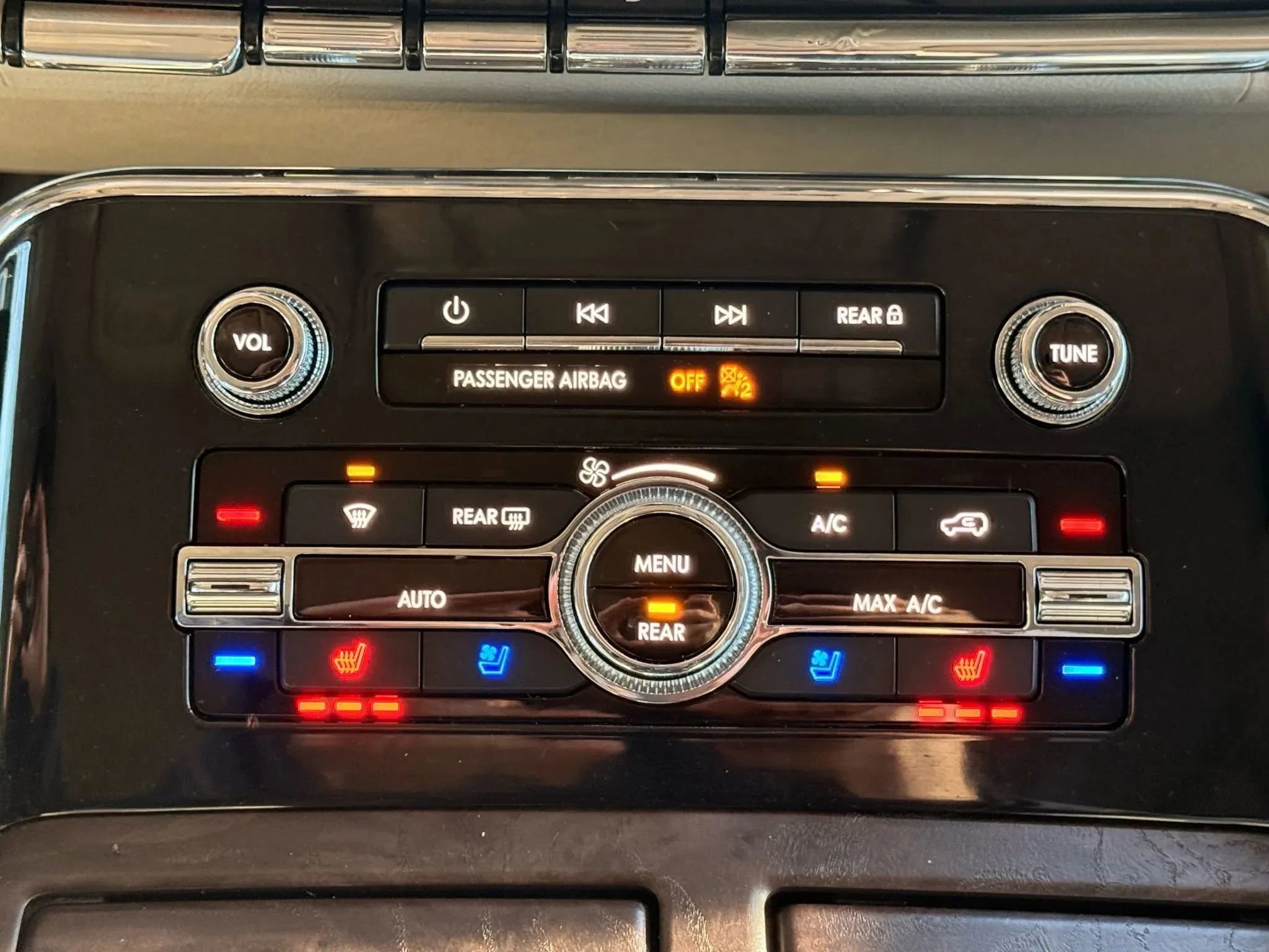 Used 2018 Lincoln Navigator L Reserve w/ Technology Package image 86