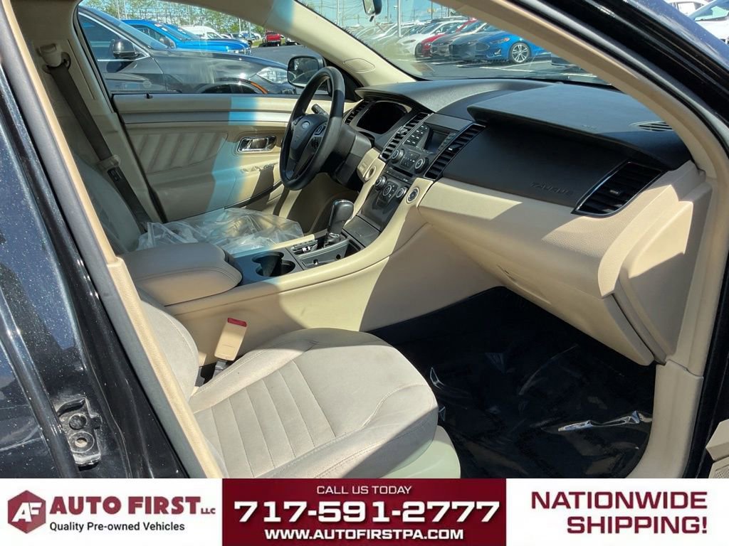 Used 2013 Ford Taurus SE FWD image 15