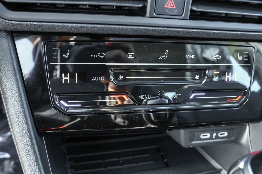 New 2026 Volkswagen Jetta SE image 12