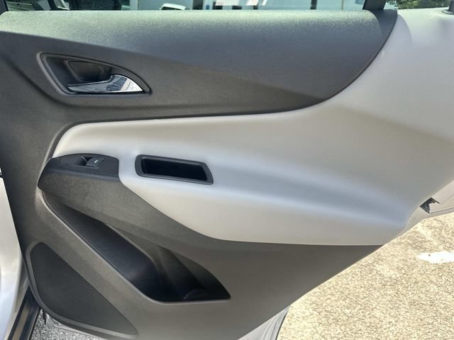 Used 2020 Chevrolet Equinox LS FWD image 12