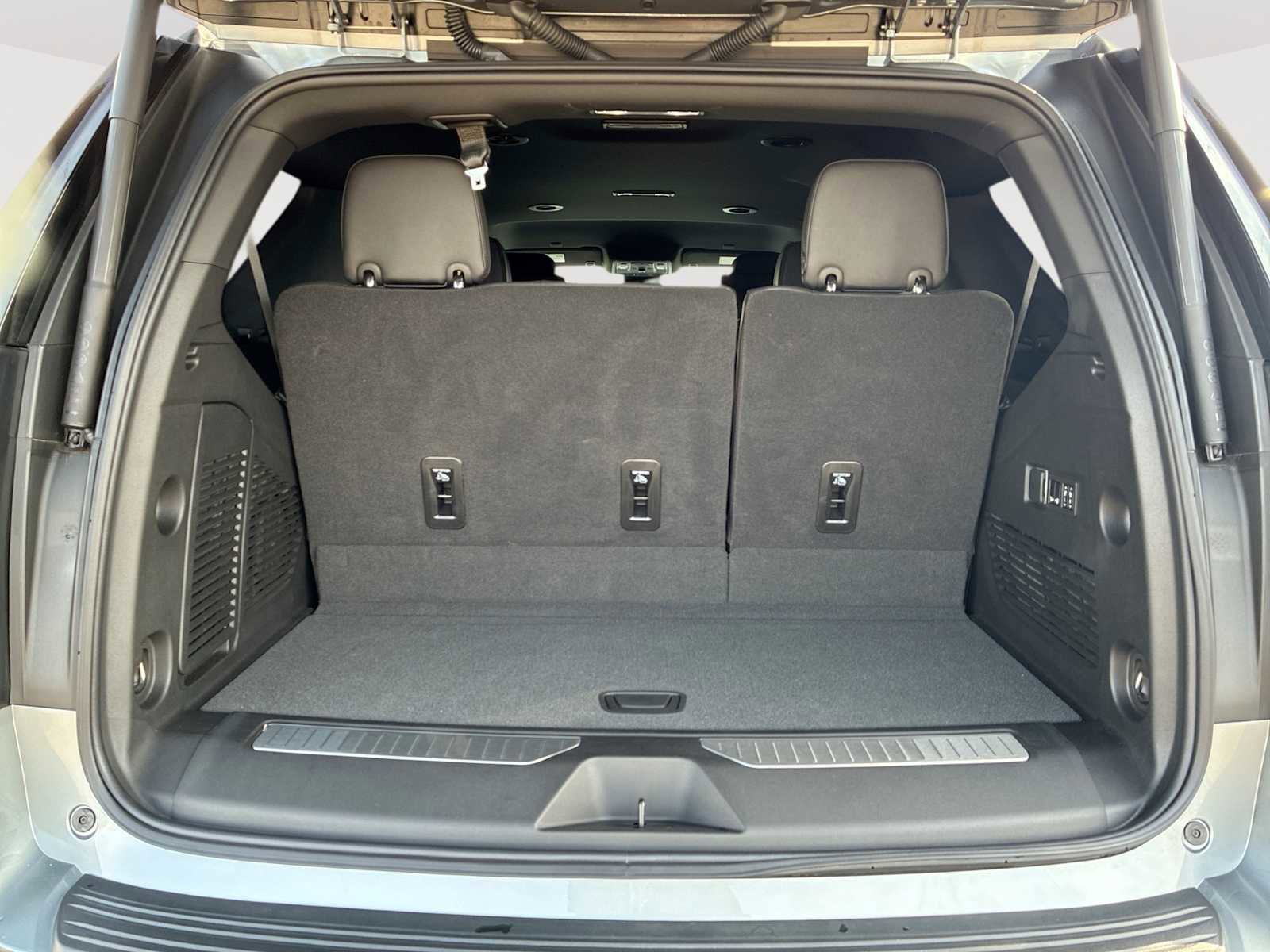 Used 2024 Chevrolet Tahoe RST w/ Luxury Package image 26