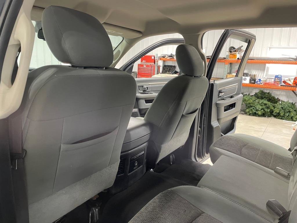 Used 2015 RAM 1500 Classic SLT w/ SLT Plus D￩cor Group image 14