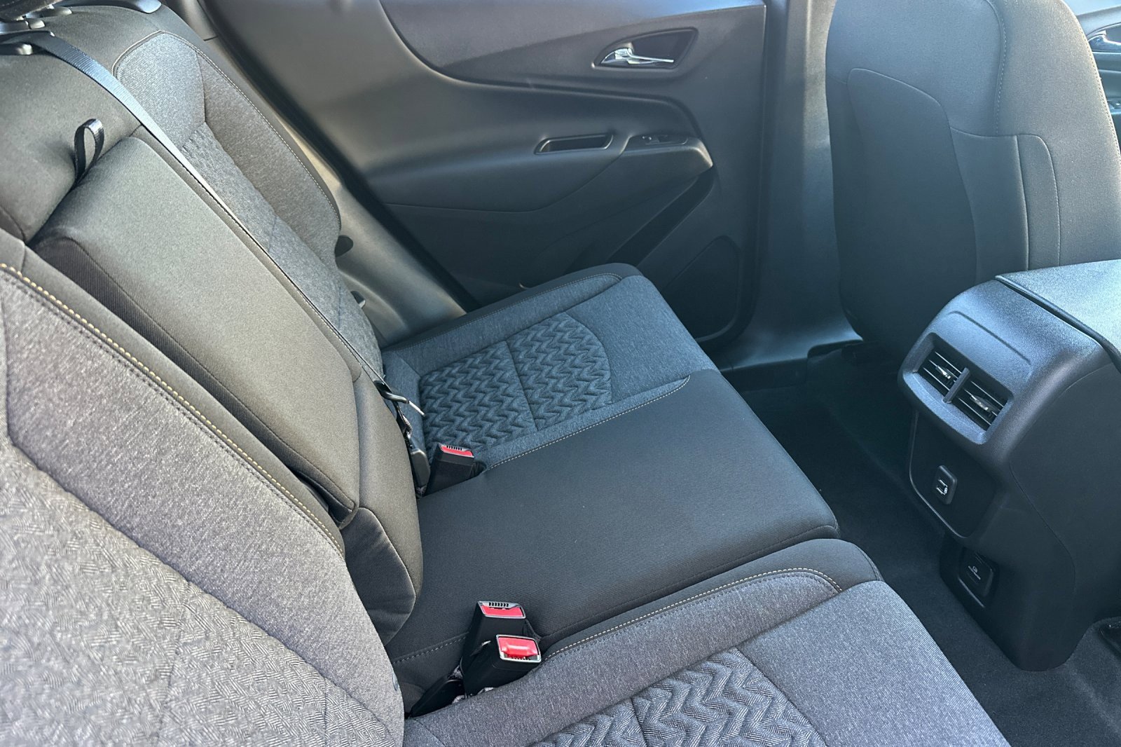 Used 2024 Chevrolet Equinox LT image 19