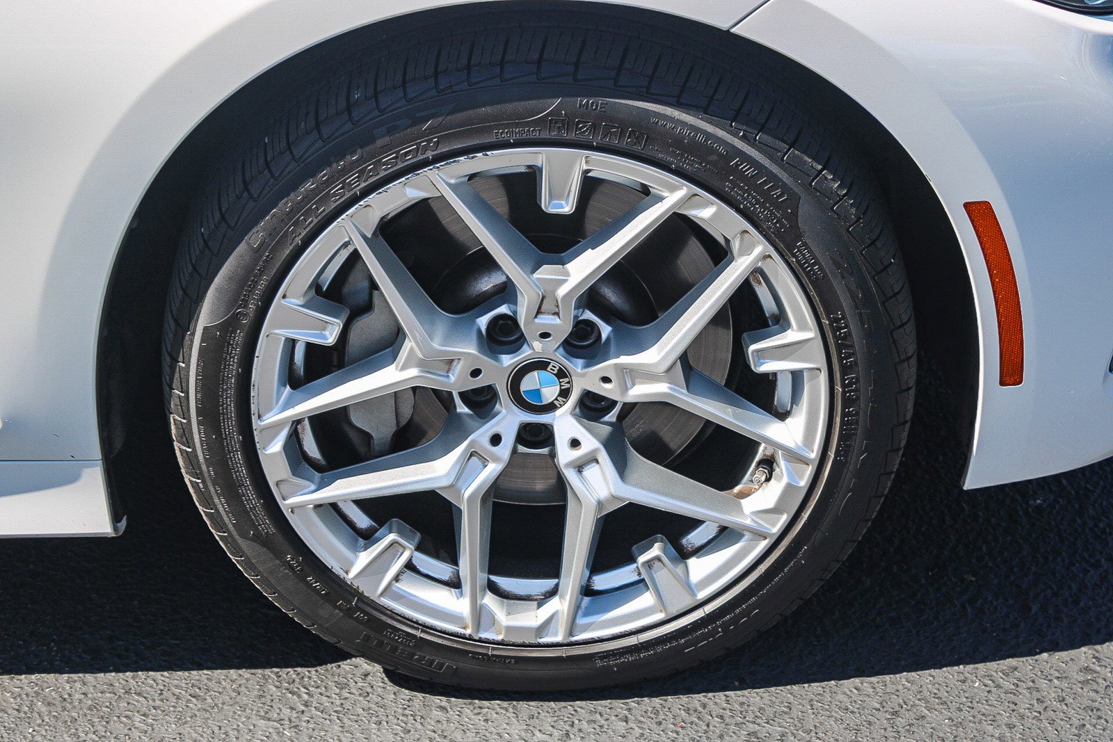 Used 2025 BMW 330i xDrive Sedan image 11