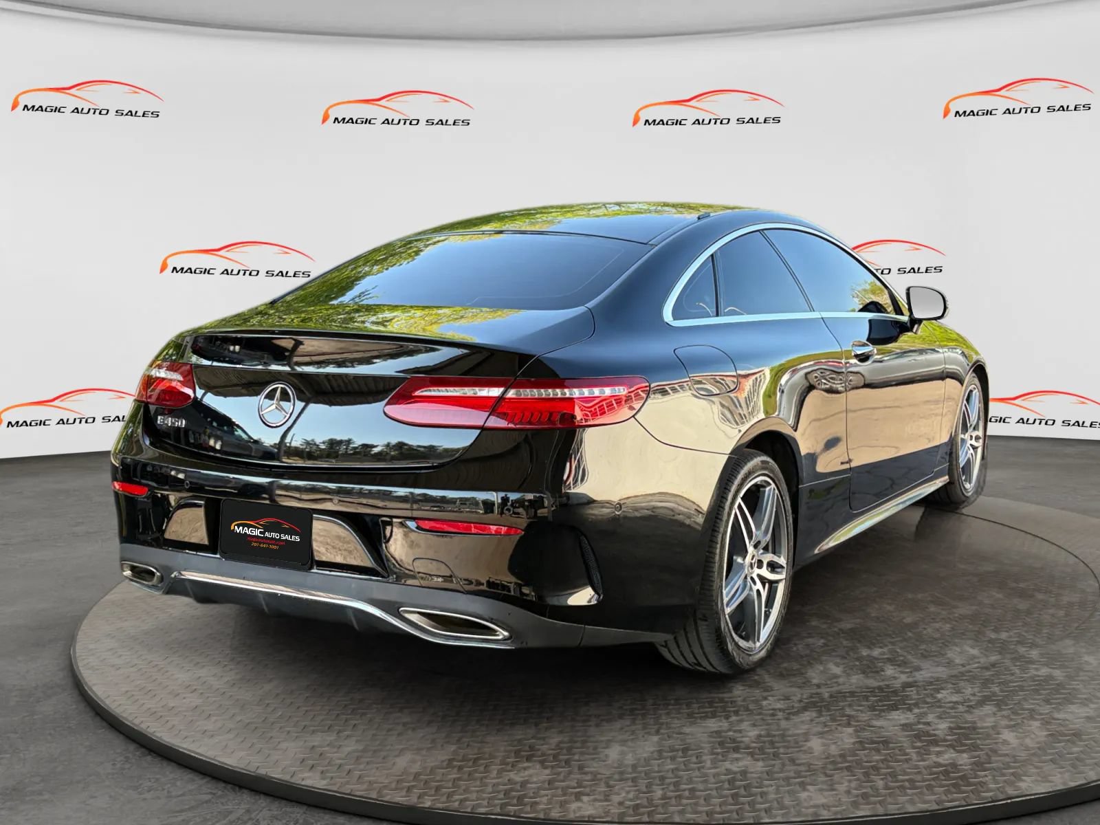 Used 2019 Mercedes-Benz E 450 4MATIC Coupe image 10