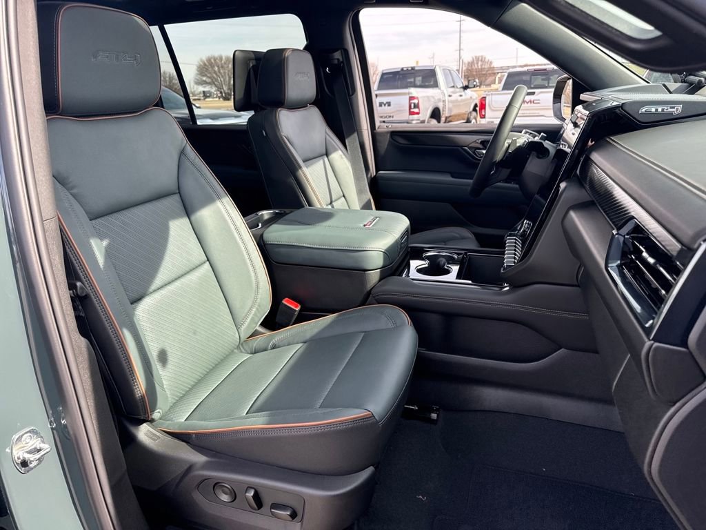 New 2026 GMC Yukon XL AT4 w/ AT4 Premium Plus Package image 14