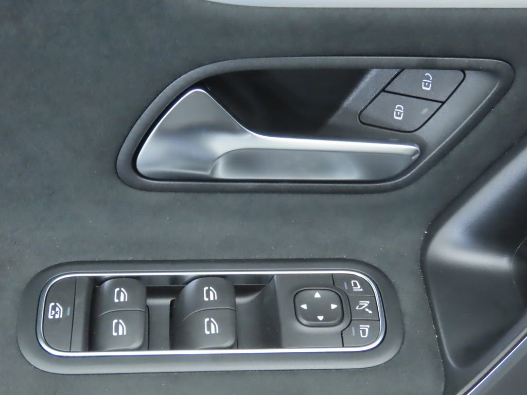 New 2026 Mercedes-Benz CLA 35 AMG 4MATIC image 25