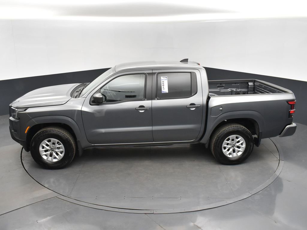 Used 2024 Nissan Frontier SV image 26
