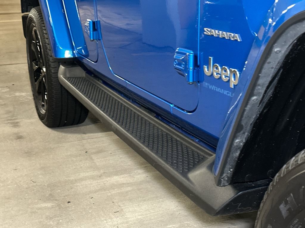 Used 2023 Jeep Wrangler Unlimited Sahara image 10