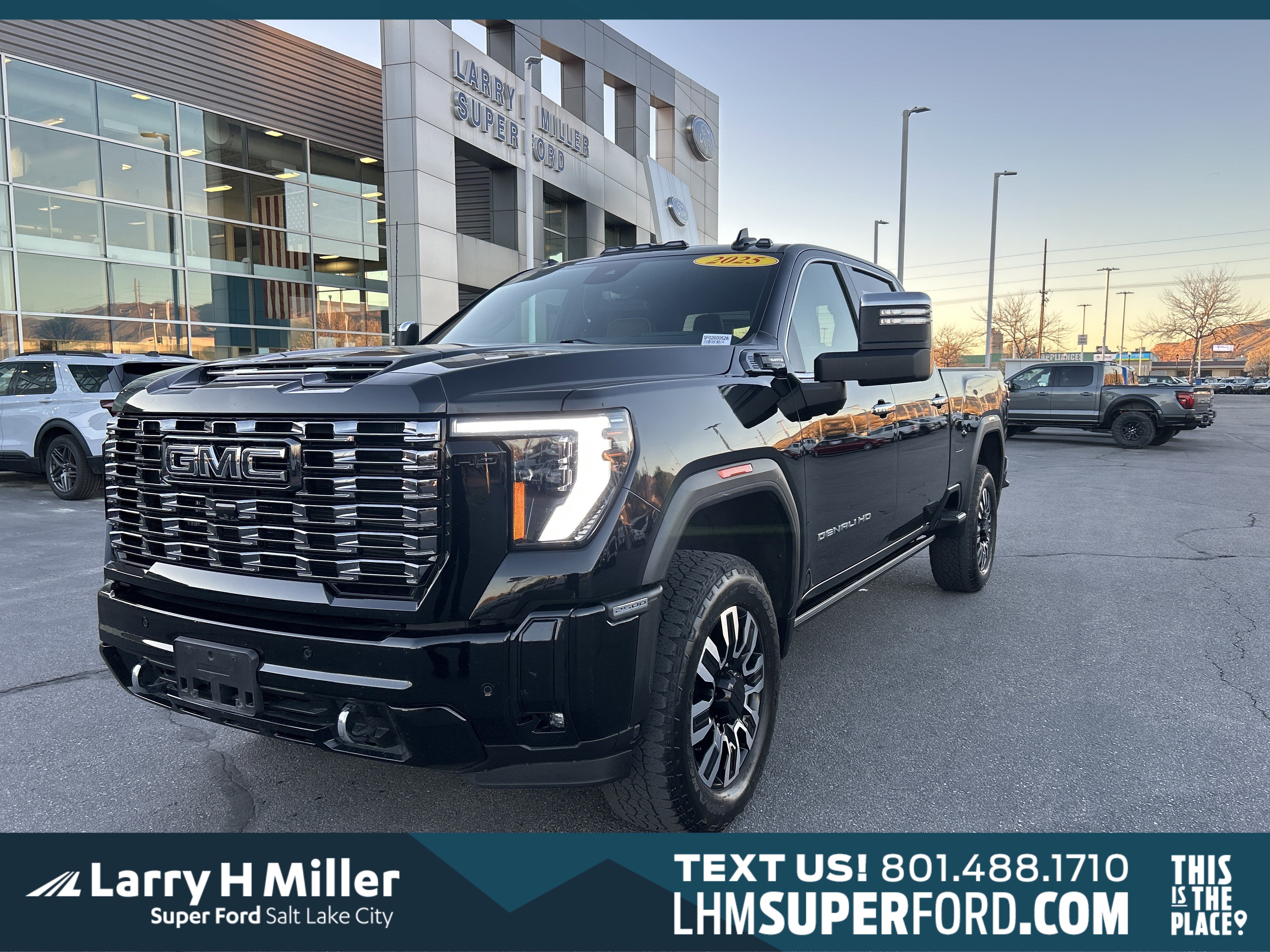 Used 2025 GMC Sierra 2500 Denali Ultimate w/ Max Trailering Package image 1