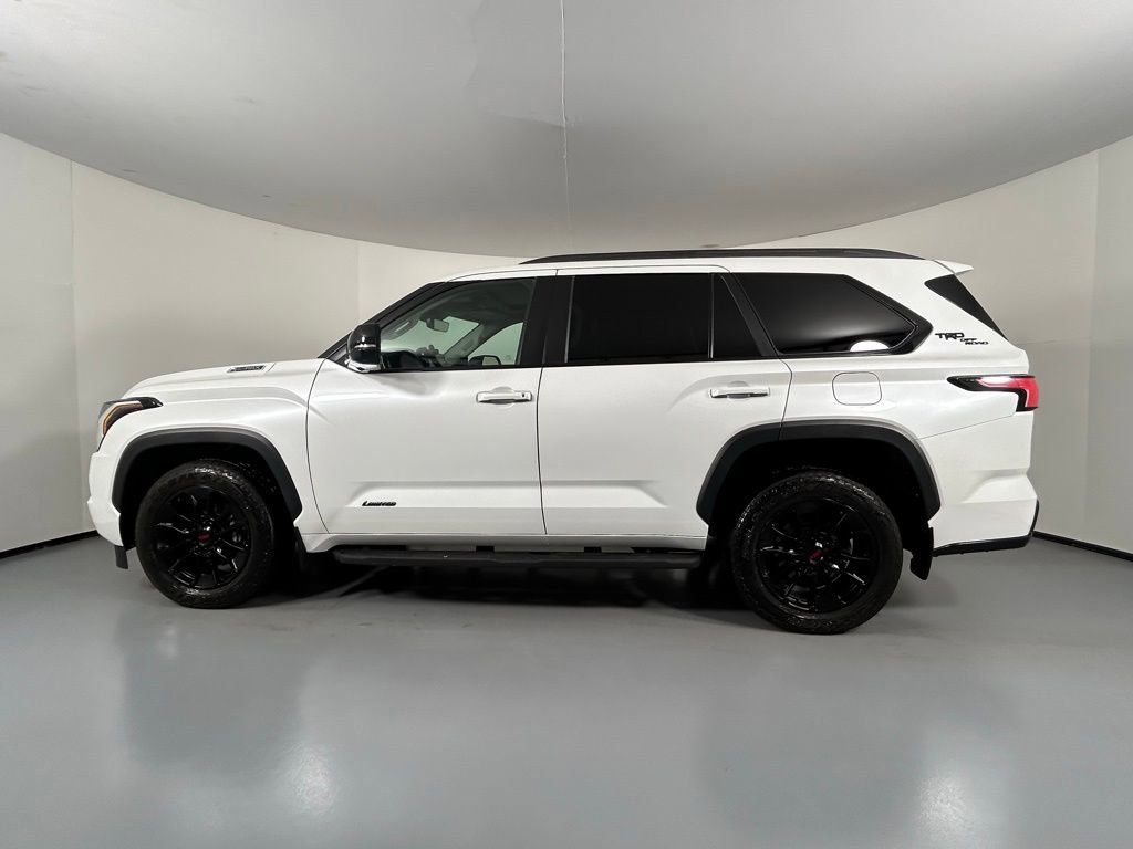 Used 2024 Toyota Sequoia Limited image 4