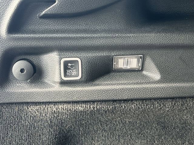 Used 2021 Jeep Grand Cherokee L Overland w/ Luxury Tech Group IV image 37