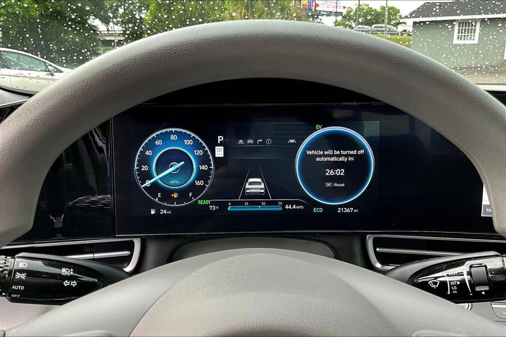 Used 2024 Hyundai Elantra Blue FWD image 15