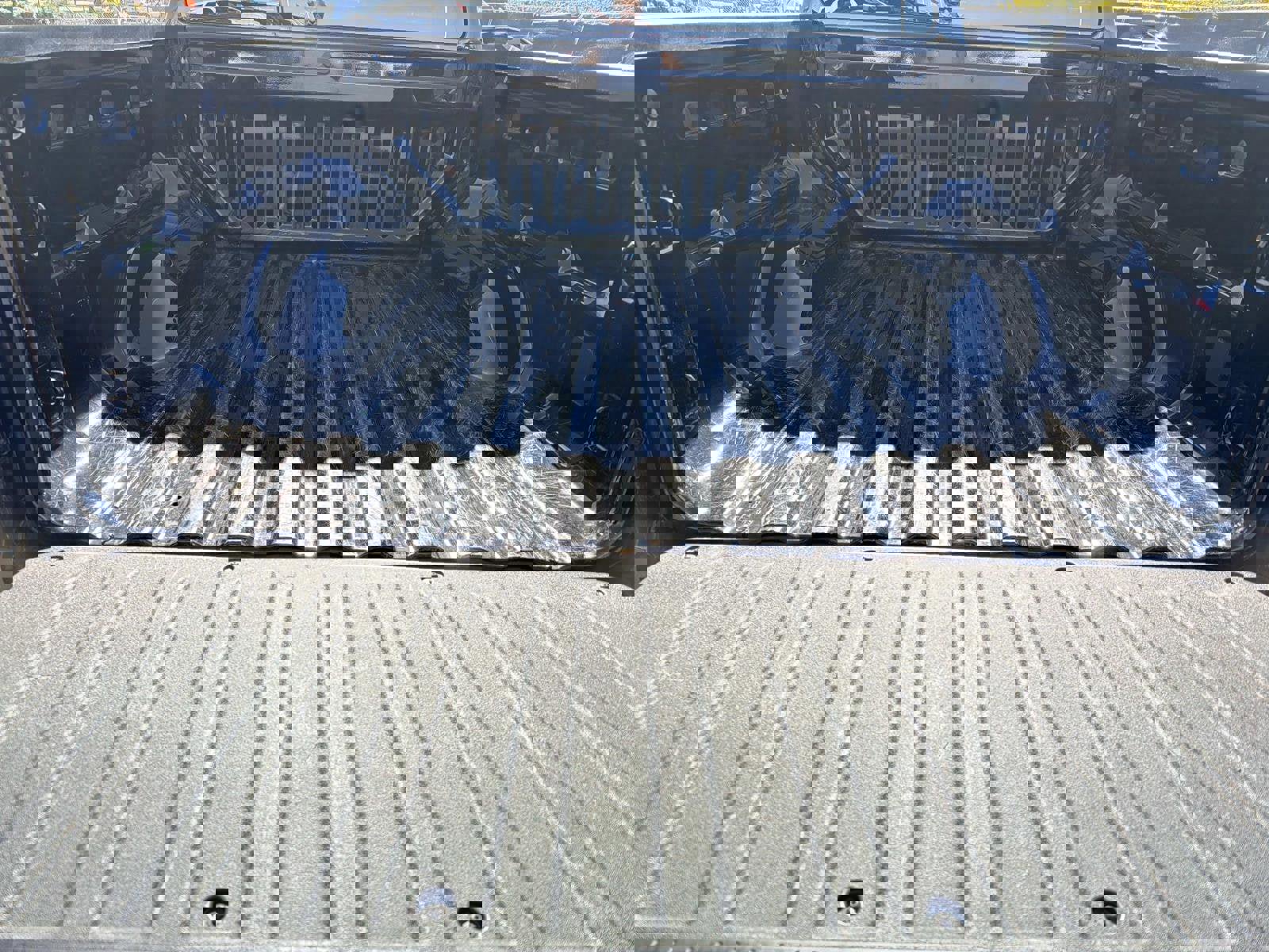 Certified 2024 Chevrolet Colorado W/T image 11