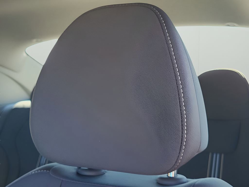 Used 2023 Hyundai Elantra SEL w/ Convenience Package image 14