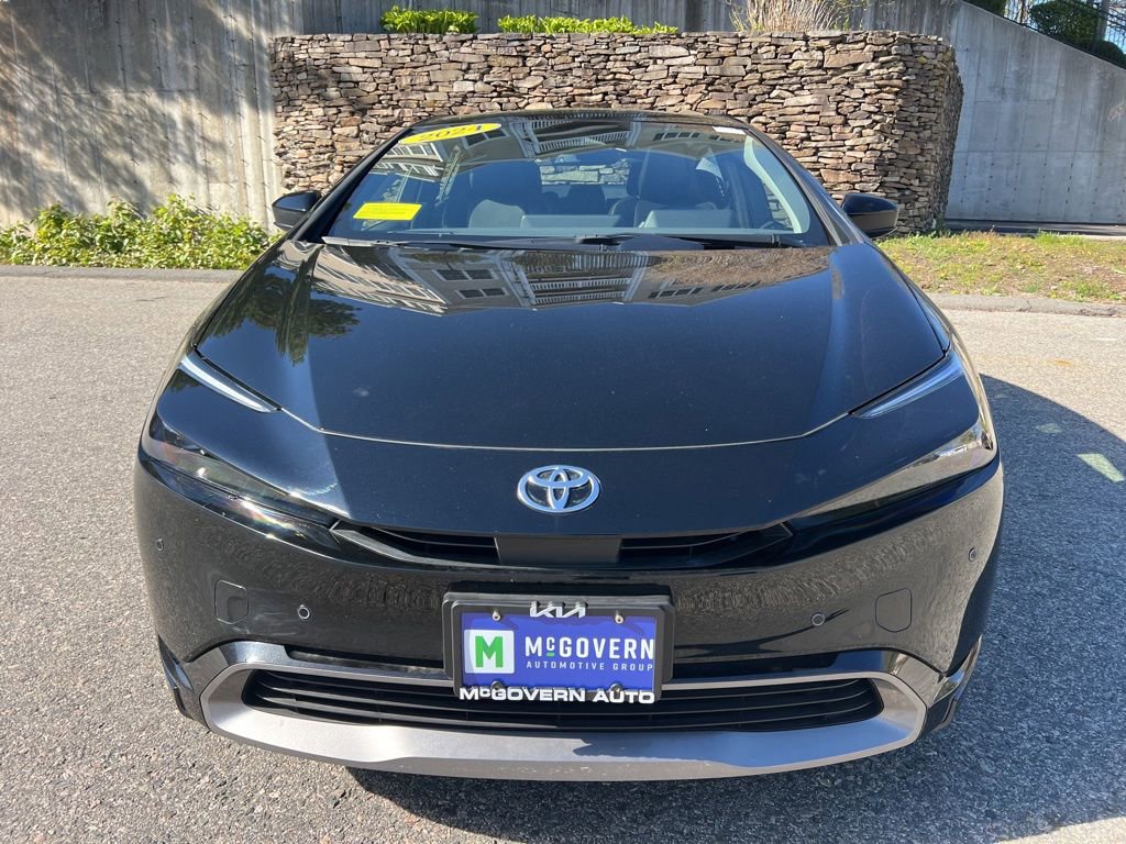 Used 2024 Toyota Prius XLE AWD/4WD image 9