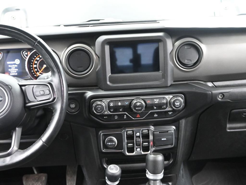 Used 2022 Jeep Gladiator Willys image 25