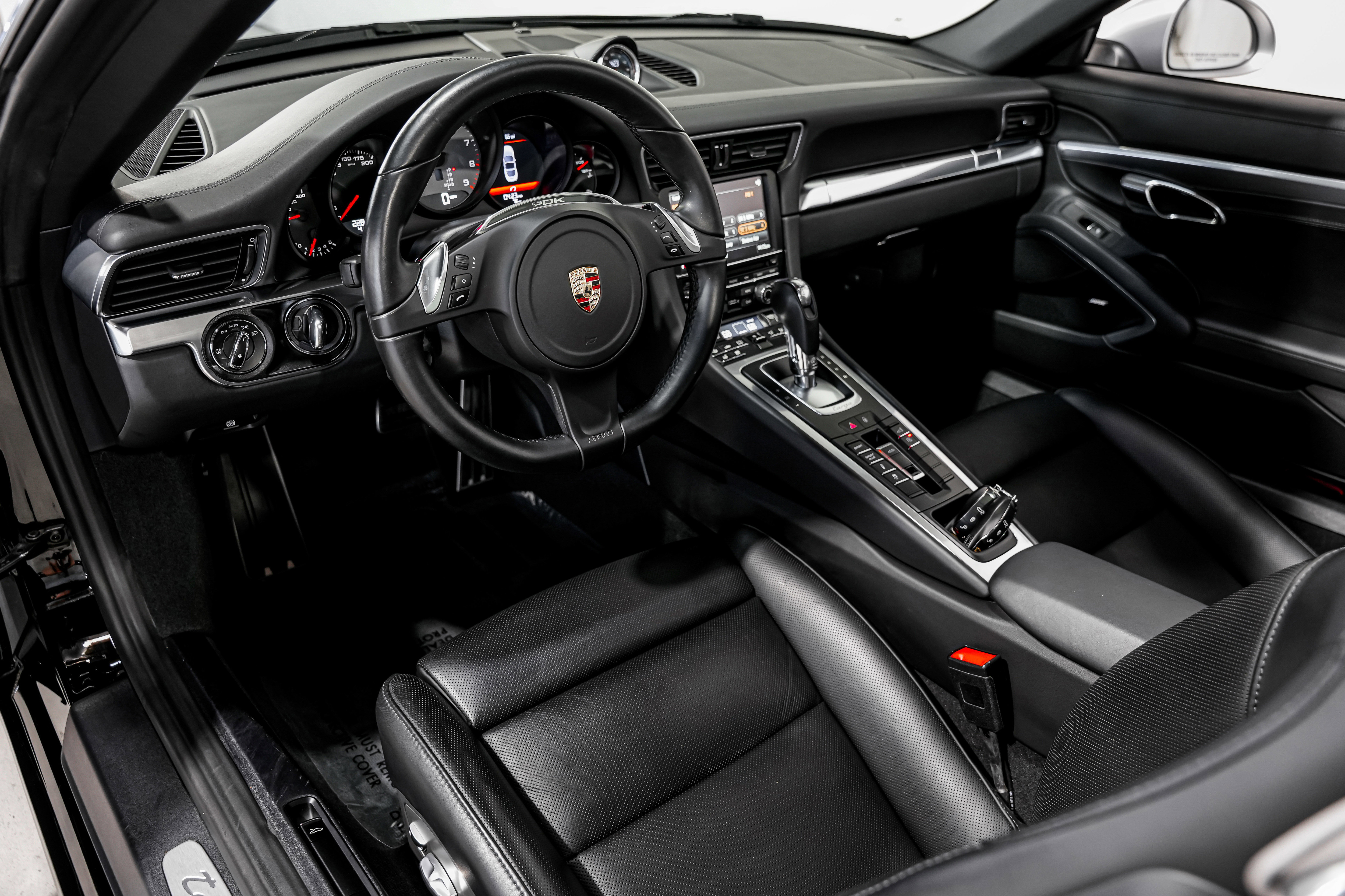 Used 2014 Porsche 911 Targa 4S image 9