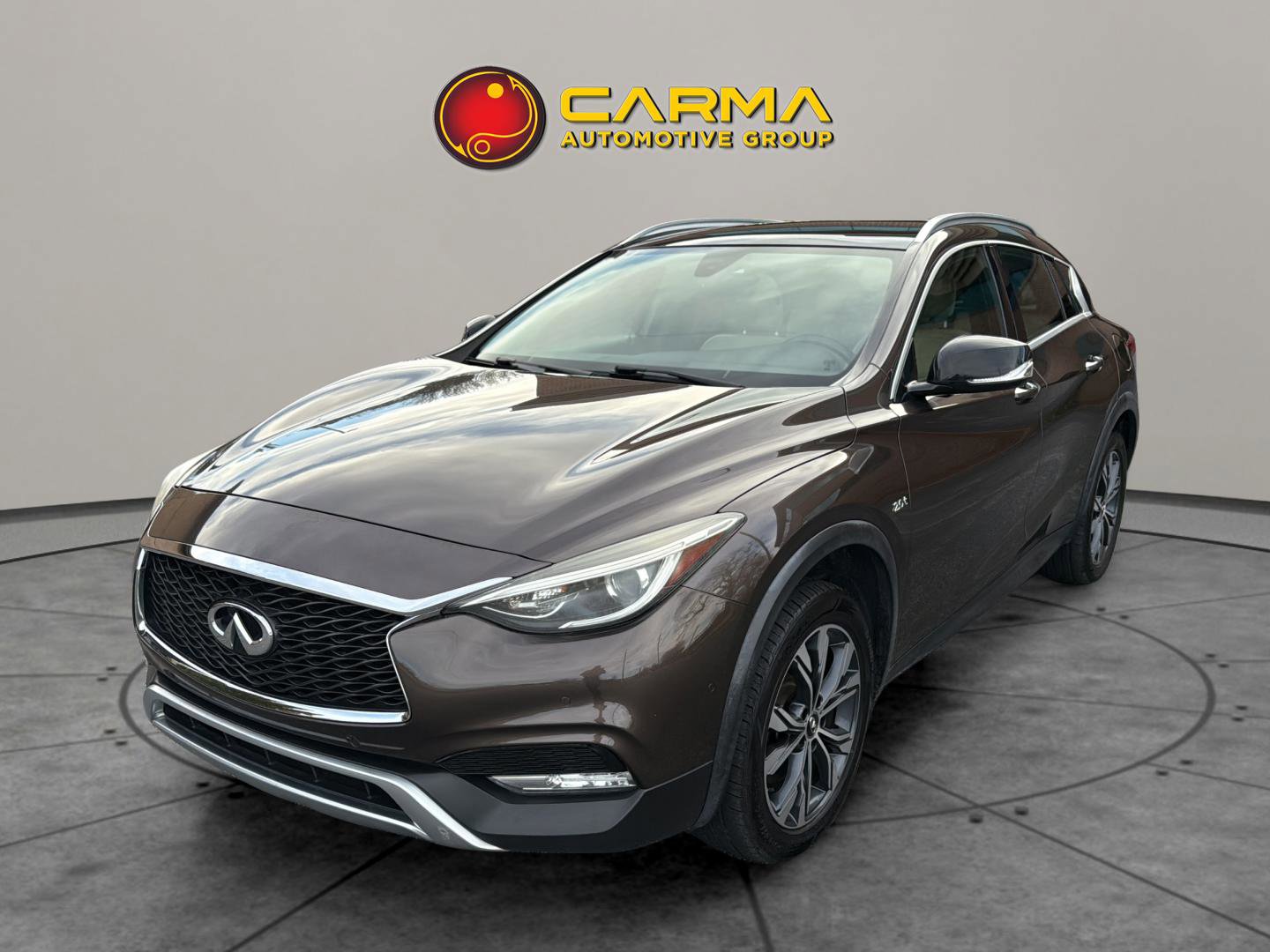 Used 2018 INFINITI QX30 Premium w/ Navigation Package video 1