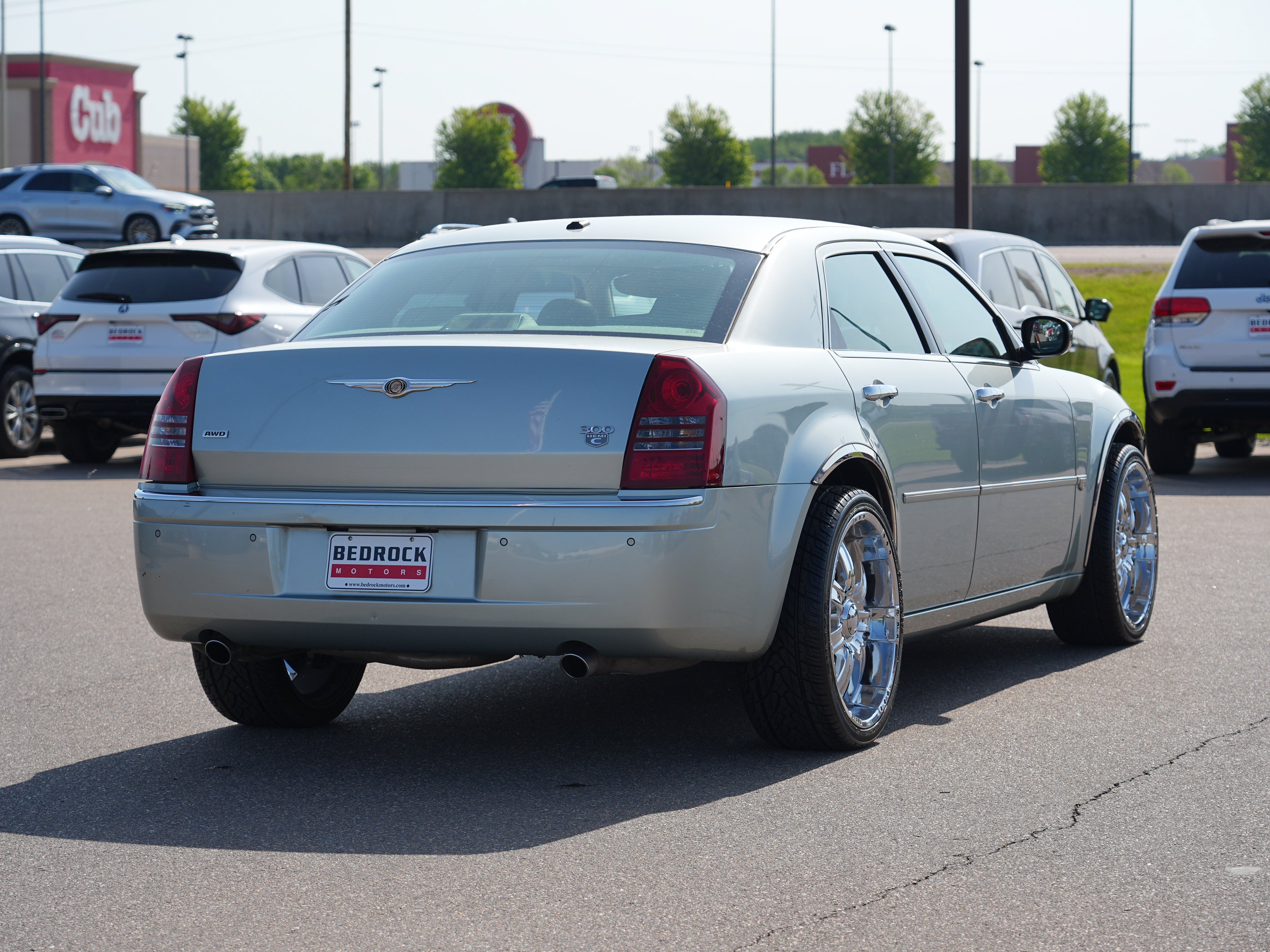 Used 2006 Chrysler 300 C w/ Navigation & Sound Group II AWD/4WD image 3
