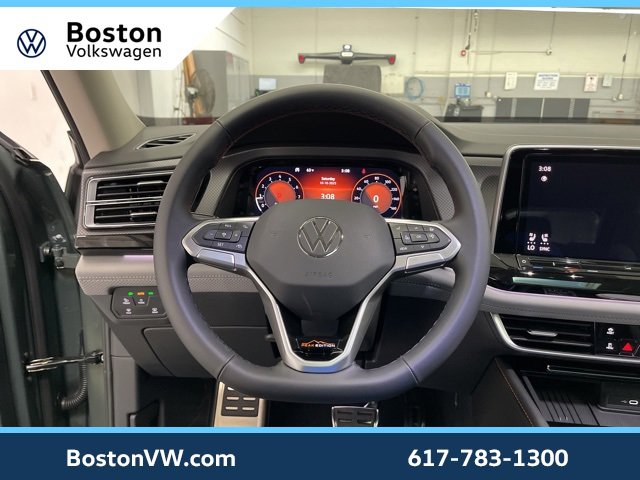 New 2026 Volkswagen Atlas Peak Edition image 18