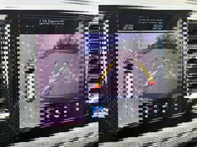 Used 2018 Chrysler Pacifica Limited w/ Tire & Wheel Group image 18