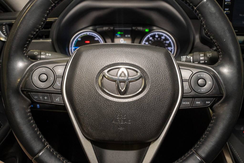 Used 2021 Toyota Venza LE image 17