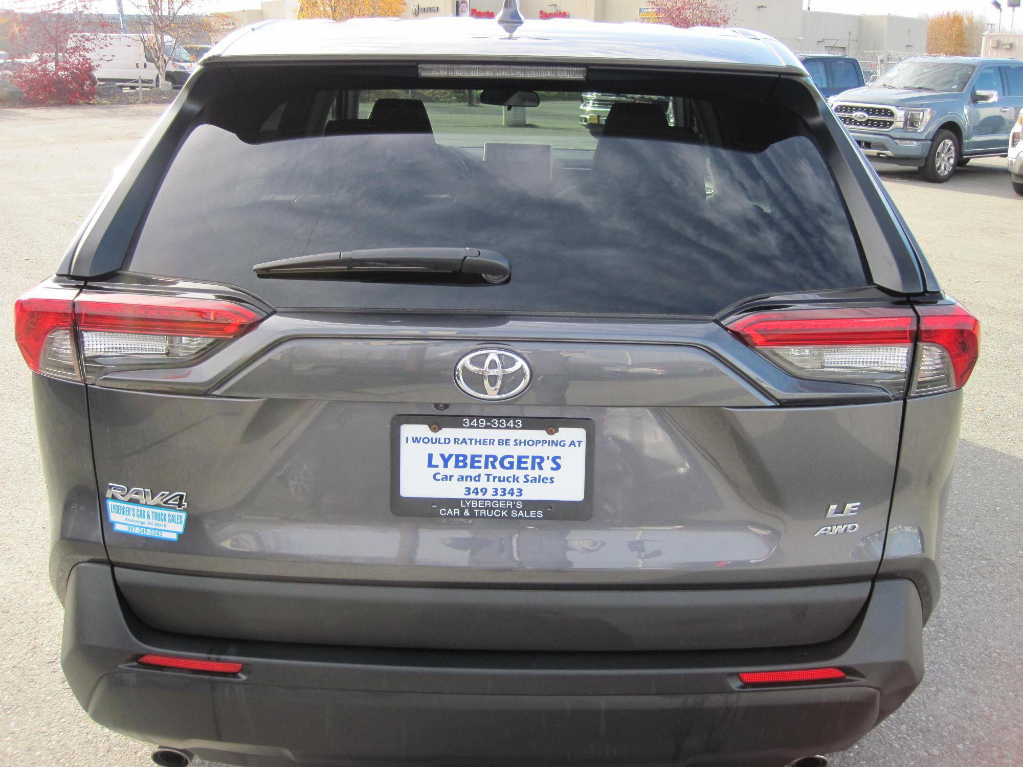 Used 2024 Toyota RAV4 LE image 6