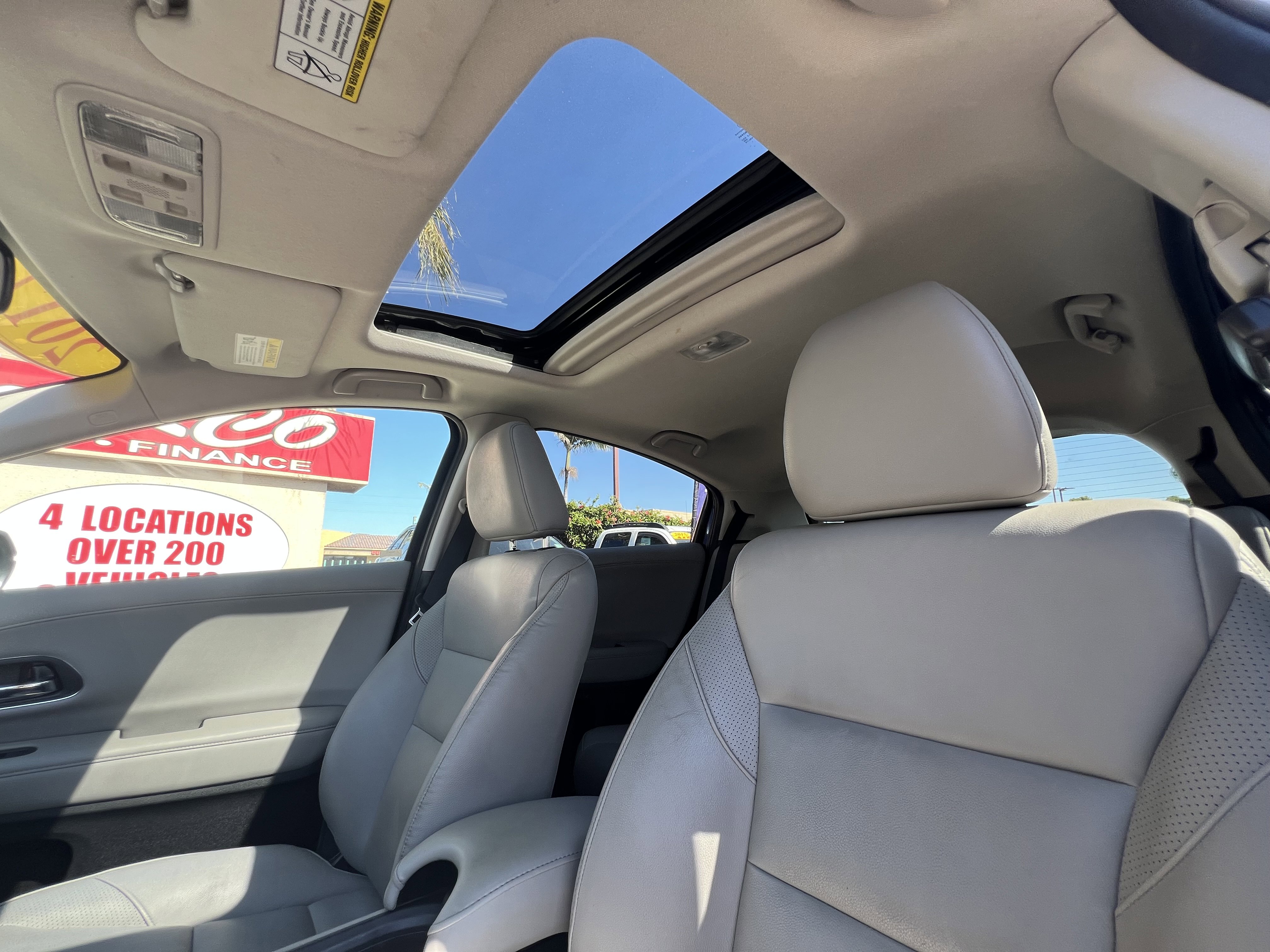 Used 2017 Honda HR-V EX-L image 12