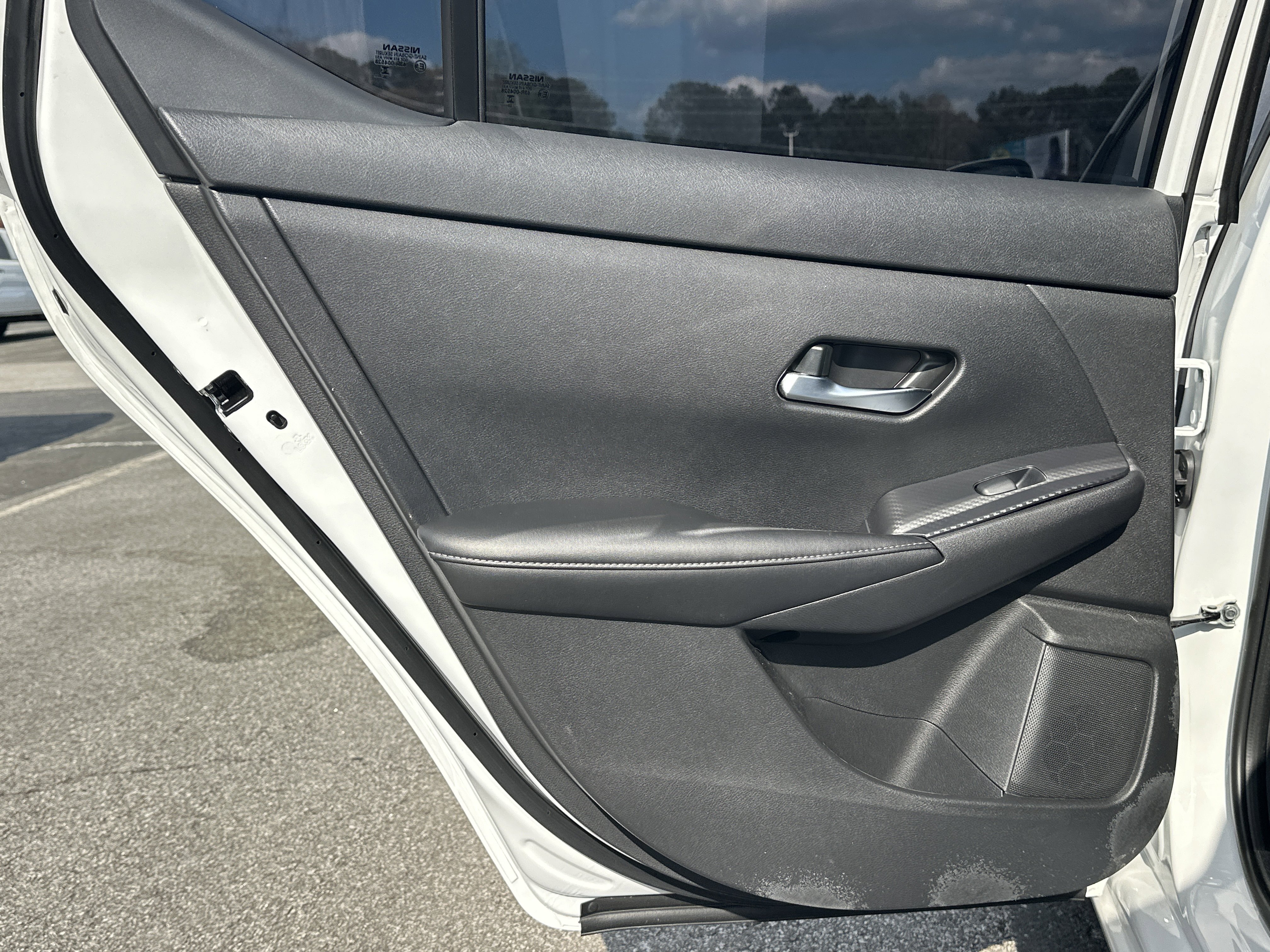 Used 2023 Nissan Sentra SV w/ Trunk Package image 22