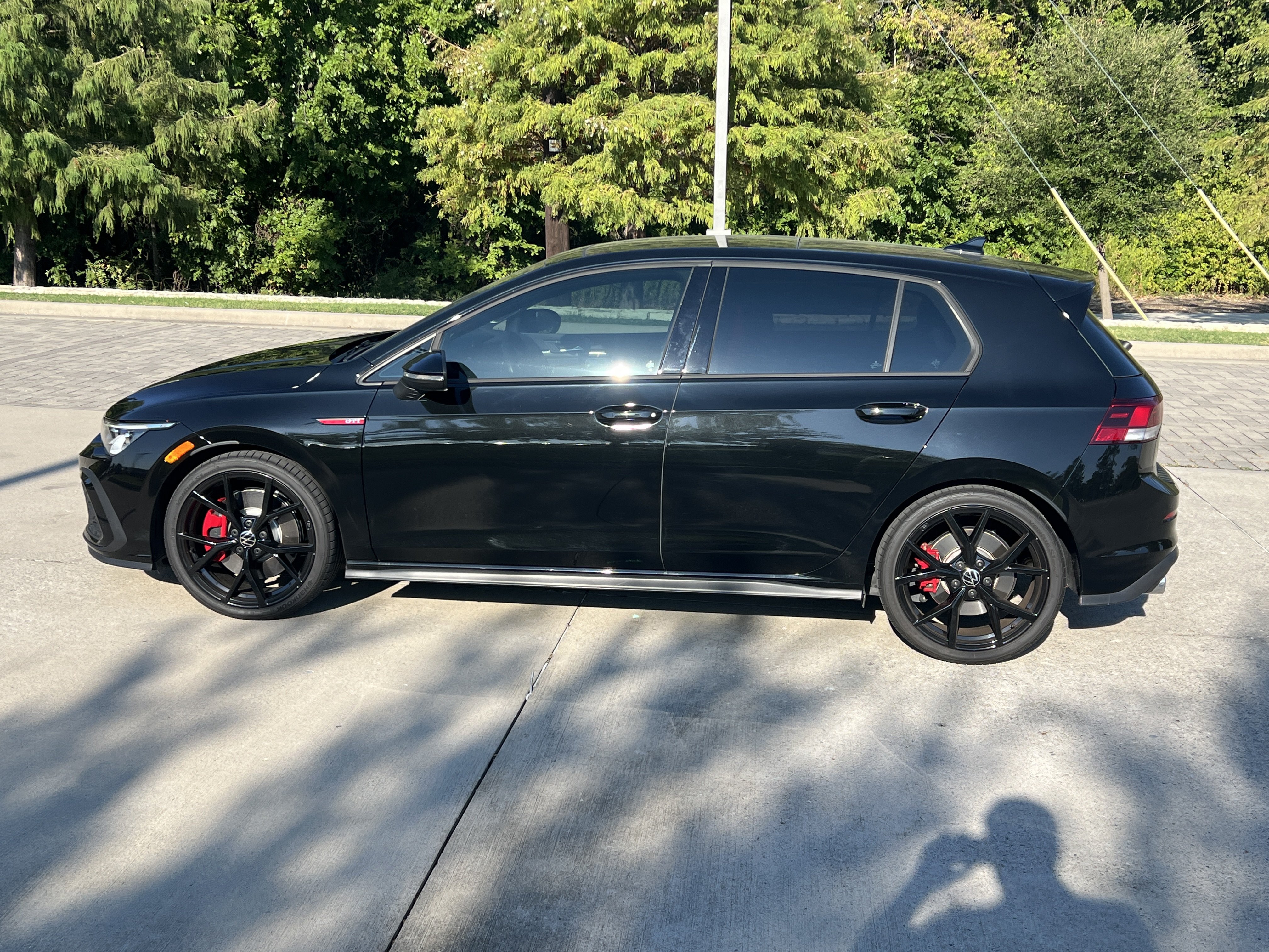 Certified 2024 Volkswagen GTI SE w/ SE Leather Seats Package FWD image 6
